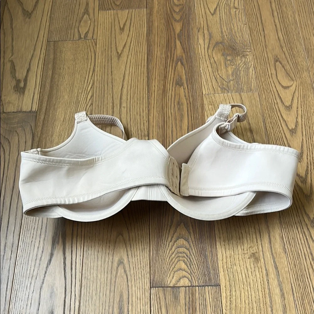 Vanity Fair Cream T-Shirt Bra with Underwire Support